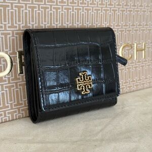 New Tory Burch Britten croc leather black bifold wallet